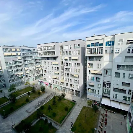 Collection Komuna E Parisit Private Parking Appartement