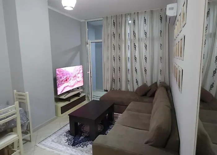 דירה Pleasing Place With Free Parking On Site In Komuna E Parisit