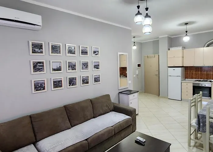 Appartement Collection Komuna E Parisit Private Parking