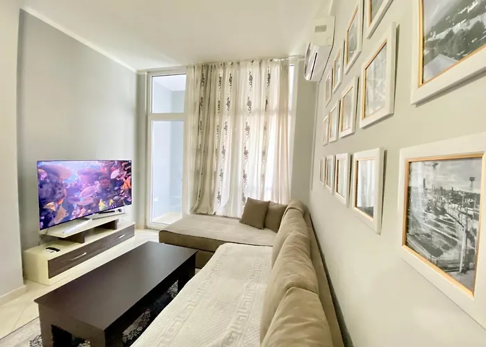 Collection Komuna E Parisit Private Parking Appartement Tirana